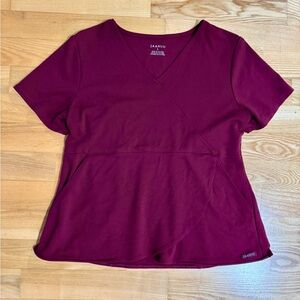 Jaanuu Scrub Top, size large, burgundy